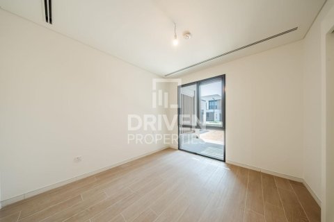 Снять в аренду таунхаус в Джабаль-Али, Дубай: 4 спальни, 252.05м², № 137086 - фото 9