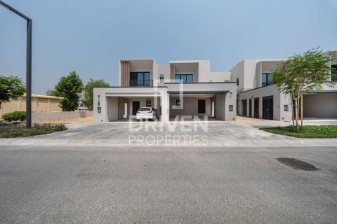 Таунхаус в Джабаль-Али, Дубай, 4 спальни, 252.05м², № 137086