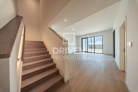 Снять в аренду таунхаус в Джабаль-Али, Дубай: 4 спальни, 252.05м², № 137086 - фото 6