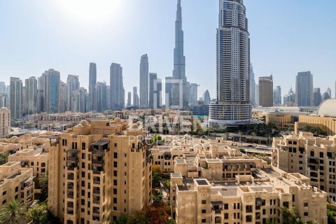 Квартира в Burj Royale, Даунтаун Дубай (Даунтаун Бурдж Дубай), Дубай, 2 спальни, 93.83м², № 137078