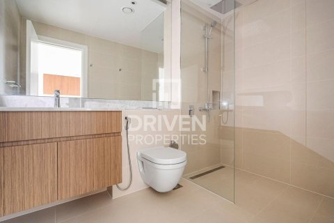 Снять в аренду квартиру в La Mer, Джумейра, Дубай: 1 спальня, 75.81м², № 127971 - фото 10