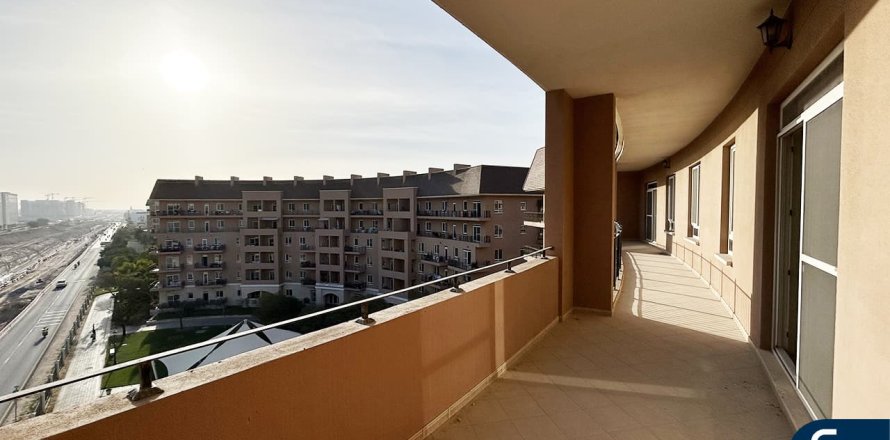 Apartment in Motor City, Dubai 3 bedrooms, 193 sq.m. № 98743