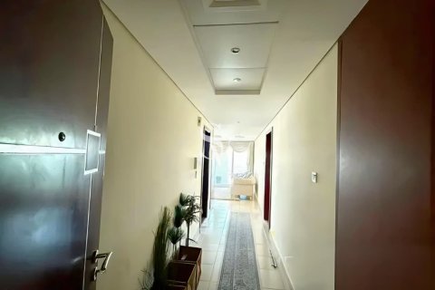 Снять в аренду квартиру в Джумейра Лейк Тауэрс, Дубай: 1 спальня, 125м², № 112174 - фото 6