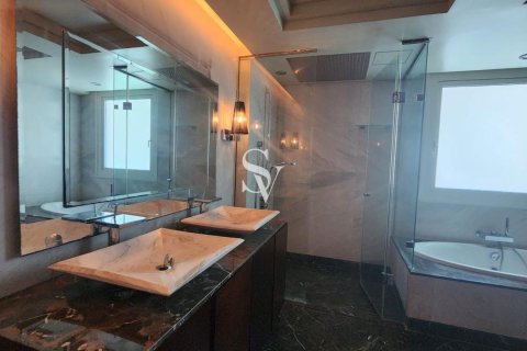 Снять в аренду пентхаус в Marina Residences, Пальма Джумейра, Дубай: 4 спальни, 953м², № 112178 - фото 4