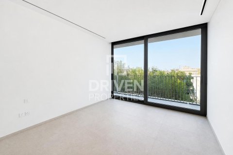 Apartment in Jumeirah, Dubai 4 bedrooms, 275.83 sq.m. № 138149 - photo 11