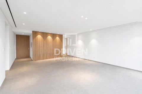 Apartment in Jumeirah, Dubai 4 bedrooms, 275.83 sq.m. № 138149 - photo 2