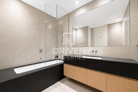Apartment in Jumeirah, Dubai 4 bedrooms, 275.83 sq.m. № 138149 - photo 16