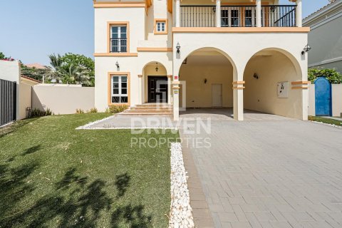 Villa in The Villa, Dubai 4 bedrooms, 792.56 sq.m. № 138151