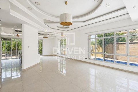 فيلا في فيلات, دبي 5 غرف نوم , 623.01 م² رقم 138150