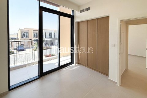 Townhouse in EMAAR South, Dubai South (Dubai World Central), Dubai 4 bedrooms, 223 sq.m. № 43450 - photo 12