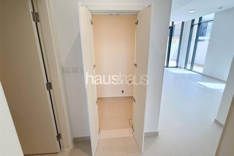 Townhouse in EMAAR South, Dubai South (Dubai World Central), Dubai 4 bedrooms, 223 sq.m. № 43450 - photo 5