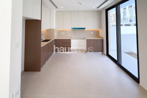 Townhouse in EMAAR South, Dubai South (Dubai World Central), Dubai 4 bedrooms, 223 sq.m. № 43450 - photo 7