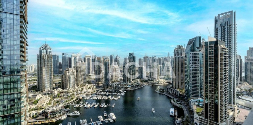 Apartment in Damac Heights, Dubai Marina, Dubai 3 bedrooms, 175 sq.m. № 112643