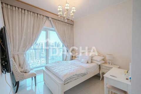 Apartment in Damac Heights, Dubai Marina, Dubai 3 bedrooms, 175 sq.m. № 112643 - photo 11
