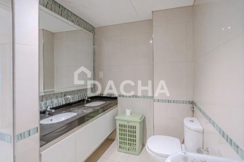 Apartment in Damac Heights, Dubai Marina, Dubai 3 bedrooms, 175 sq.m. № 112643 - photo 14