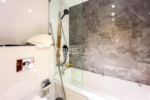 Снять в аренду квартиру в Al Habtoor City, Бизнес-Бэй, Дубай: 2 спальни, 127м², № 45172 - фото 15