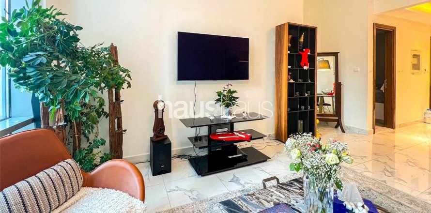 Квартира в Al Habtoor City, Бизнес-Бэй, Дубай, 2 спальни, 127м², № 45172