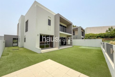 Снять в аренду виллу в Sidra Villas, Дубай Хилс Эстейт, Дубай: 5 спален, 483м², № 45170 - фото 3