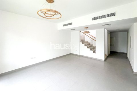 Снять в аренду таунхаус в Maple at Dubai Hills Estate, Дубай Хилс Эстейт, Дубай: 3 спальни, 193м², № 44512 - фото 2