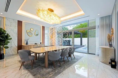 Villa in Jumeirah Village Circle, Dubai 5 bedrooms, 783 sq.m. № 113094 - photo 3