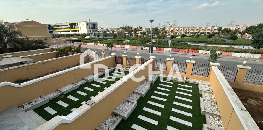 تاون هاوس في Jumeirah Village Triangle, دبي 2 غرف نوم, 152 م² رقم 113646