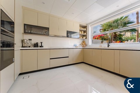 Villa in Springs 15, The Springs, Dubai 3 bedrooms, 228 sq.m. № 78947 - photo 9