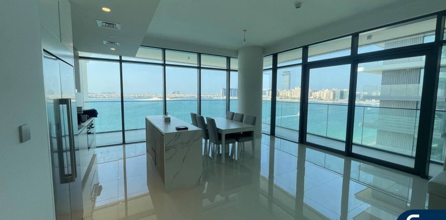 Apartamento en EMAAR Beachfront, Dubai Harbour, Dubai, 3 dormitorios, 179 m², № 78943