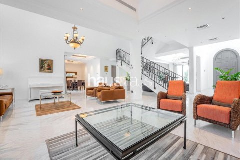 Villa en Jumeirah Islands, Dubai, 4 dormitorios, 550 m², № 43320 - foto 3
