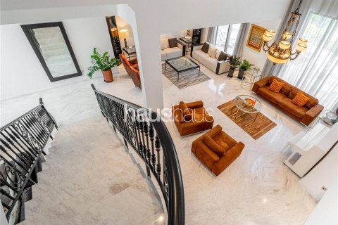 Villa en Jumeirah Islands, Dubai, 4 dormitorios, 550 m², № 43320 - foto 9