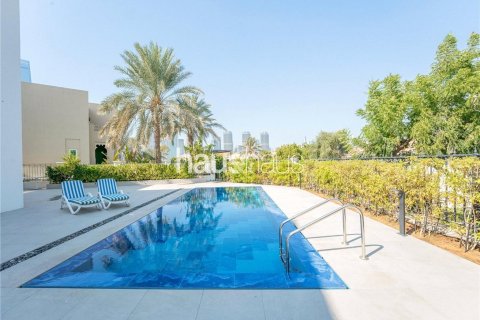 Villa en Jumeirah Islands, Dubai, 4 dormitorios, 550 m², № 43320 - foto 22