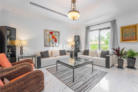Villa en Jumeirah Islands, Dubai, 4 dormitorios, 550 m², № 43320 - foto 4