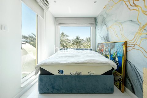 Villa en Jumeirah Islands, Dubai, 4 dormitorios, 576 m², № 43321 - foto 22