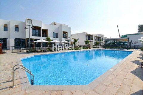 Villa in Arabian Ranches 3, Dubai 4 bedrooms, 268 sq.m. № 43390 - photo 14
