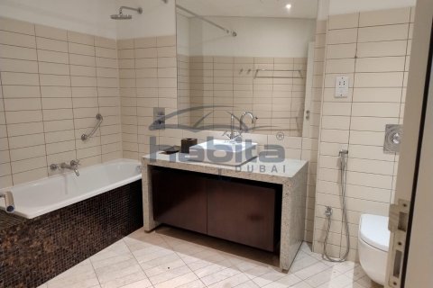 Снять в аренду квартиру в Sheikh Zayed Road, Дубай: 2 спальни, 113м², № 7718 - фото 18