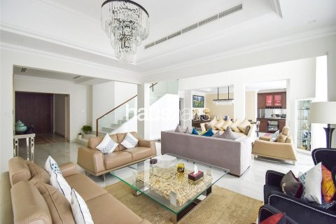 Villa en Jumeirah Islands, Dubai, 4 dormitorios, 511 m², № 43400 - foto 3