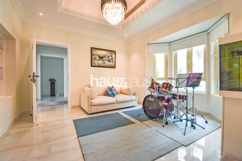 Villa en Jumeirah Islands, Dubai, 4 dormitorios, 511 m², № 43400 - foto 7