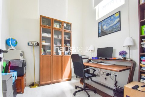 Villa en Jumeirah Islands, Dubai, 4 dormitorios, 511 m², № 43400 - foto 15