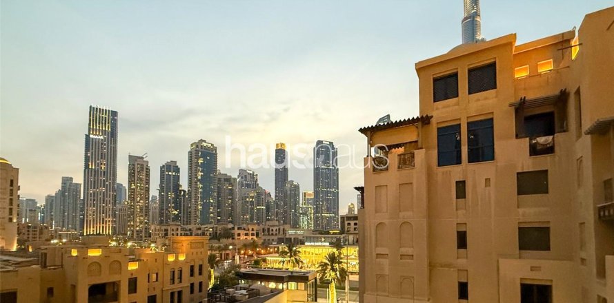 Appartement à Old Town, Dubai, 2 chambres, 138 m², № 43399