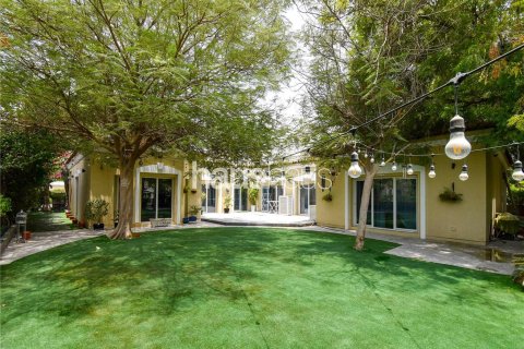 Villa à Motor City, Dubai, 4 chambres, 399 m², № 43402