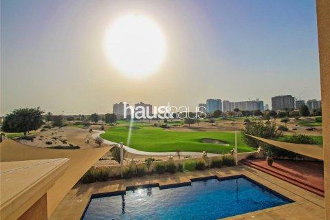 Купить виллу в Dubai Sports City, Дубай: 6 спален, 760м², № 43397 - фото 3