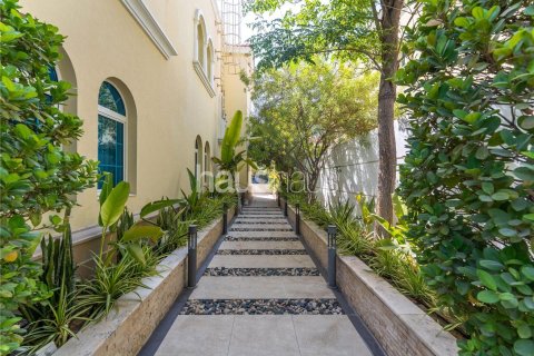 فيلا في Legacy, Jumeirah Park, دبي 4 غرف نوم, 419 م² رقم 43471 - صورة 4