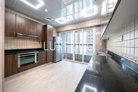 Купить квартиру в Дубай Марине, Дубай: 4 спальни, 295м², № 45424 - фото 11