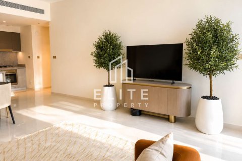 Apartment in EMAAR Beachfront, Dubai Harbour, Dubai 2 bedrooms, 135 sq.m. № 134899 - photo 4