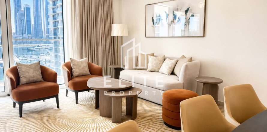 Apartment in EMAAR Beachfront, Dubai Harbour, Dubai 2 bedrooms, 135 sq.m. № 134899
