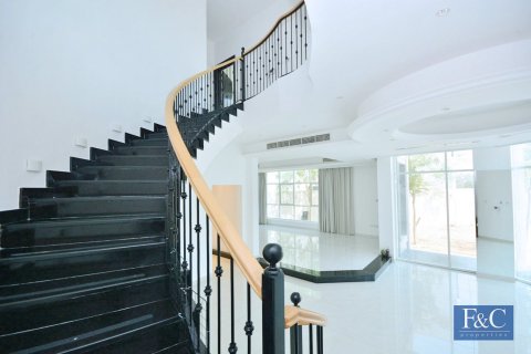 Villa à Al Quoz, Dubai, 5 chambres, 924 m², № 103782 - photo 6