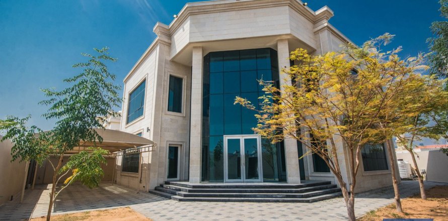 Villa à Al Quoz, Dubai, 5 chambres, 924 m², № 103782