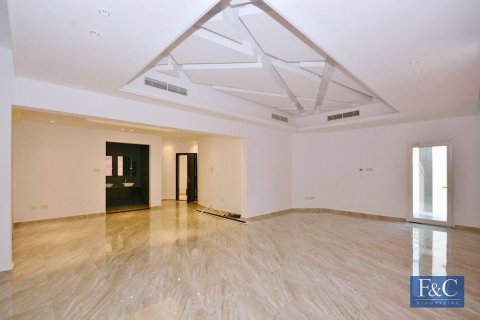Villa à Al Quoz, Dubai, 5 chambres, 924 m², № 103782 - photo 23