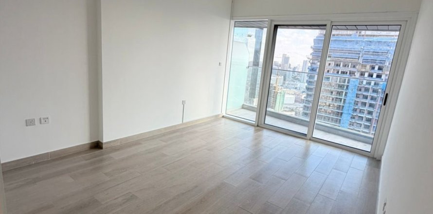Apartment in Dubai 3 bedrooms, 135.6 sq.m. № 139155