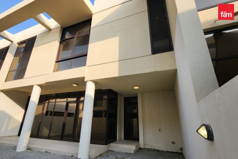 Townhouse in Dubai 3 bedrooms, 252.9 sq.m. № 139159