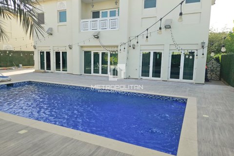Villa en Al Furjan, Dubai, 4 dormitorios, 309 m², № 73965 - foto 2